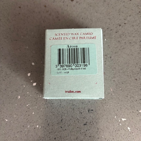 Never used Trudon Arosa Scented Wax Cameo - Picture 3 of 4